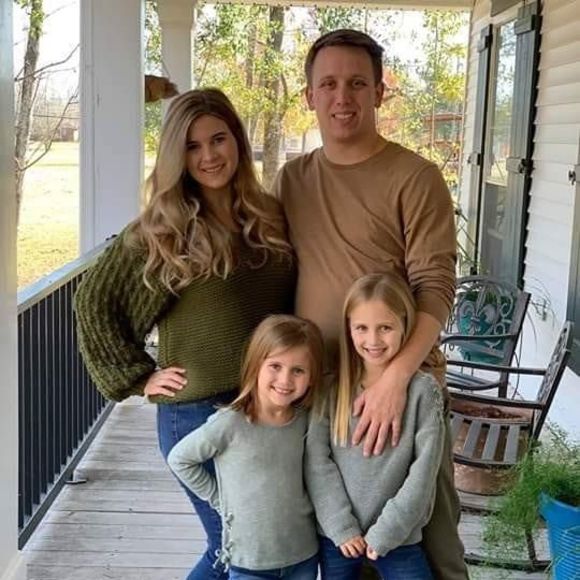 Meet your Posher, Lindsay - Picture 1 of 1